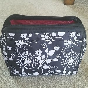 Thirty-One Makeup Bag